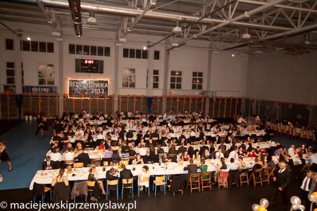 Wyjątkowy bal w wyjątkowej szkole - zdjęcia
