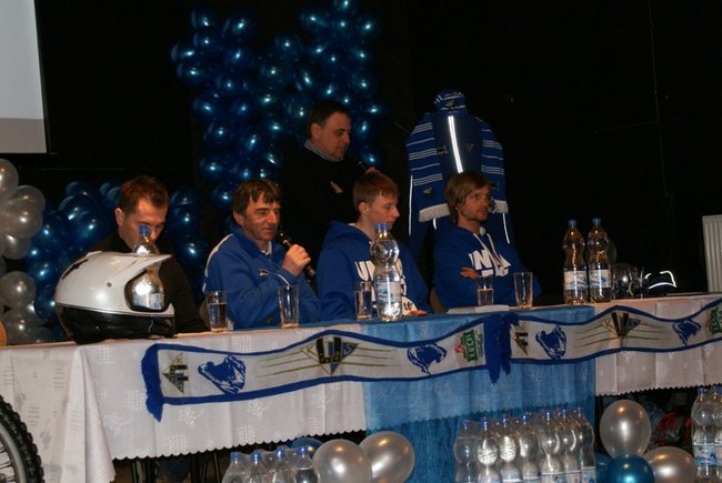 W żużlowej scenerii - zdjęcia