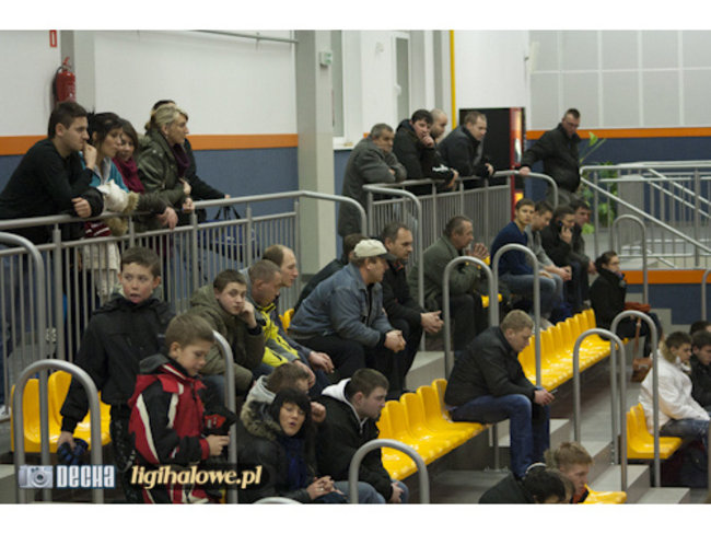 Lider traci punkty - zdjęcia