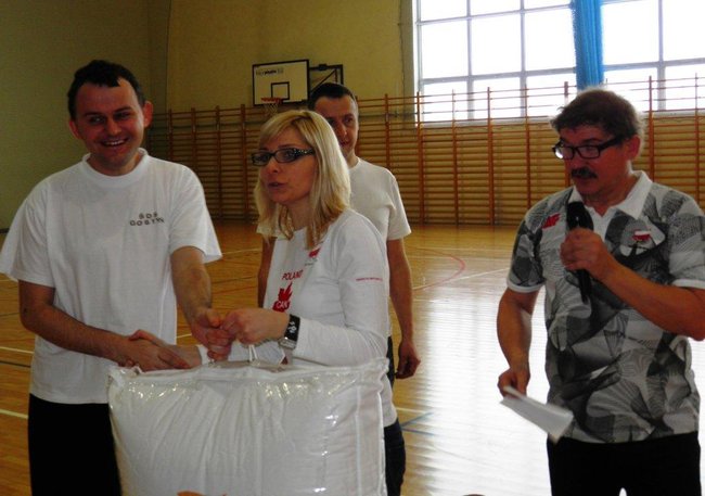 Sportowe zmagania i polonez - zdjęcia