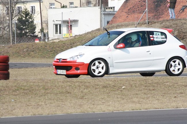 Sezon wyścigów rozpoczety - zdjęcia