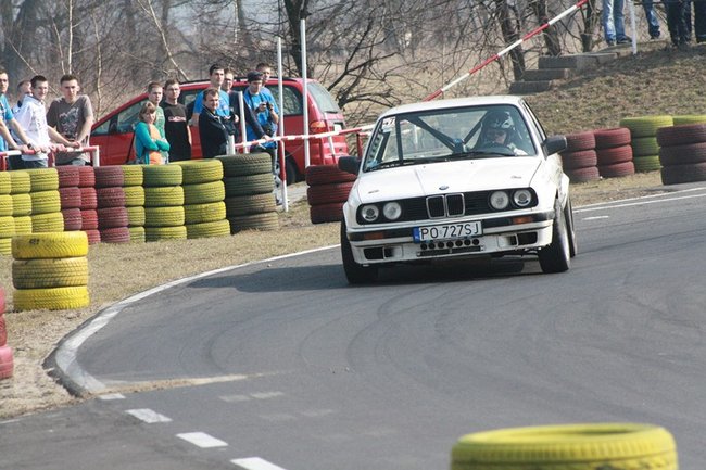 Sezon wyścigów rozpoczety - zdjęcia