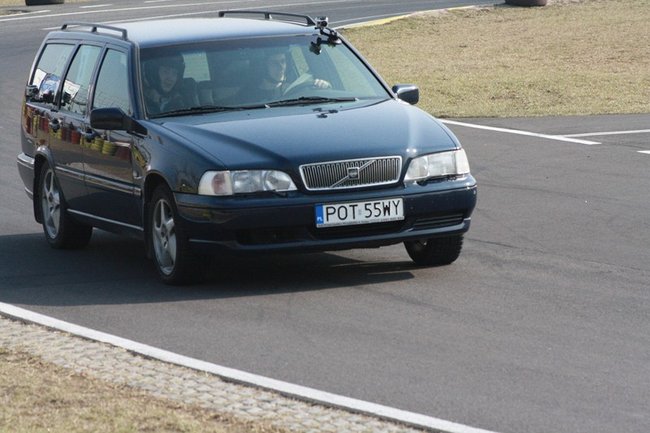 Sezon wyścigów rozpoczety - zdjęcia