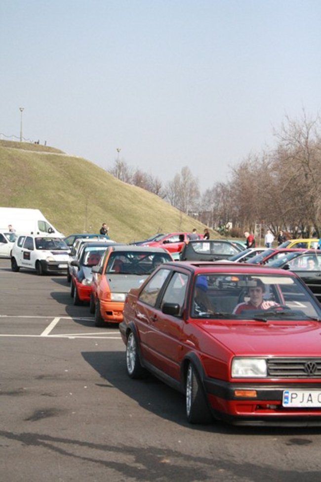 Sezon wyścigów rozpoczety - zdjęcia