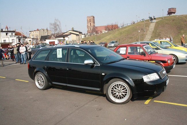 Sezon wyścigów rozpoczety - zdjęcia