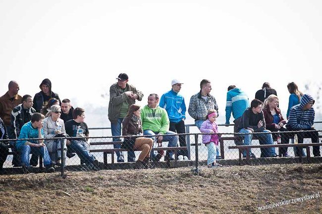 Sezon wyścigów rozpoczety - zdjęcia