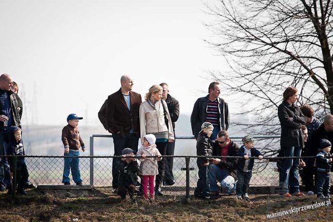 Sezon wyścigów rozpoczety - zdjęcia
