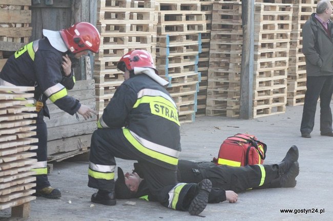 Pożar tartaku w Kunowie - zdjęcia