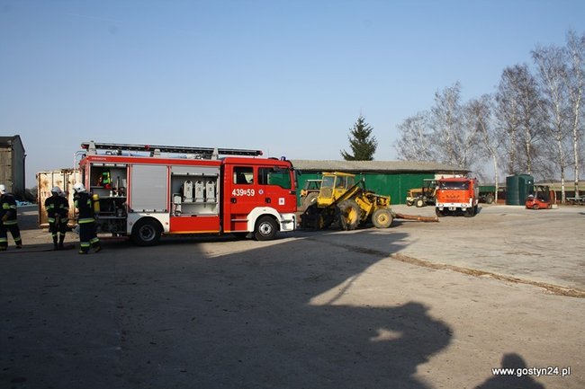 Pożar tartaku w Kunowie - zdjęcia