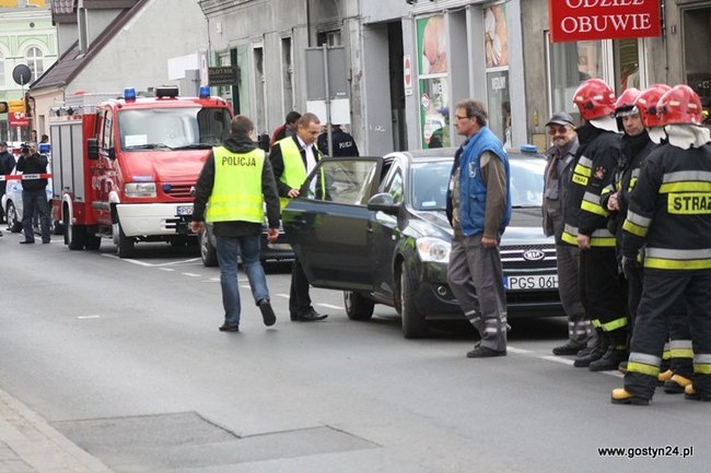 Bomba w pasażu na Kolejowej? - zdjęcia
