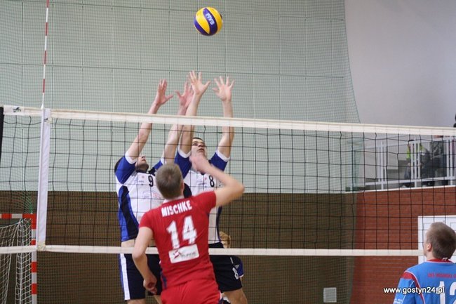 Pojedynek sportowych przyjaciół - zdjęcia