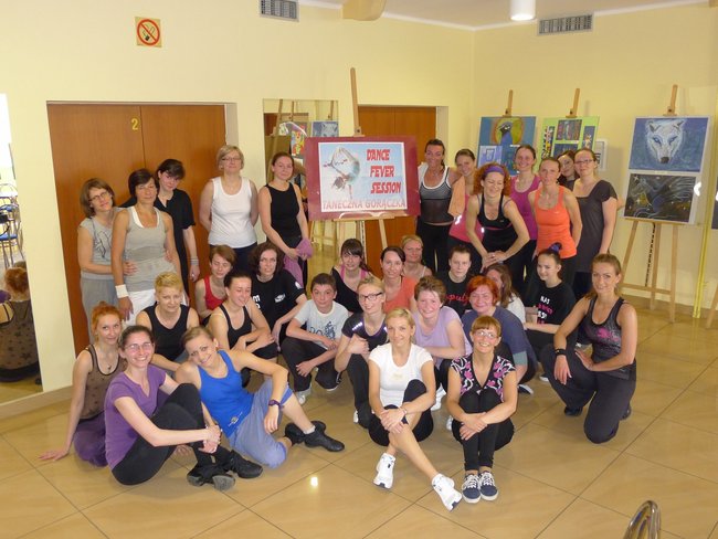 Taniec w fitnessowym wymiarze - zdjęcia