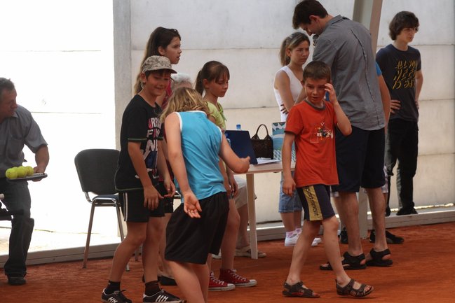 Z burmistrzem na korcie - zdjęcia