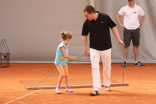 Z burmistrzem na korcie - zdjęcia