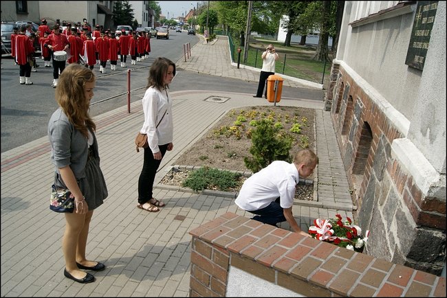 Uczcili pamięć bohaterów  - zdjęcia