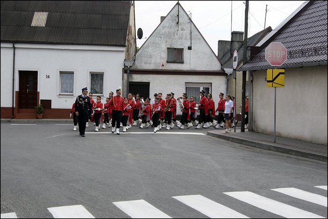Uczcili pamięć bohaterów  - zdjęcia