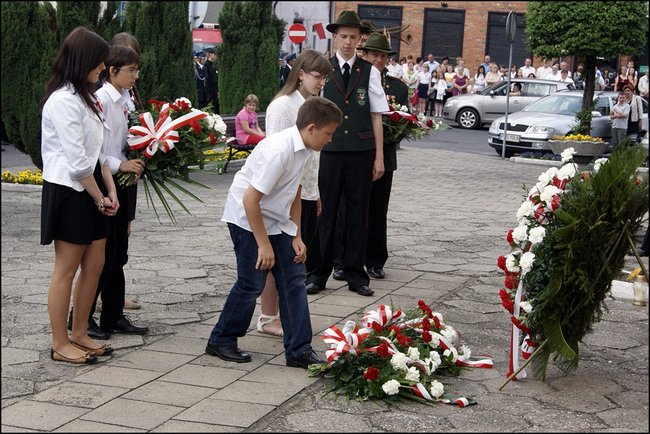 Uczcili pamięć bohaterów  - zdjęcia