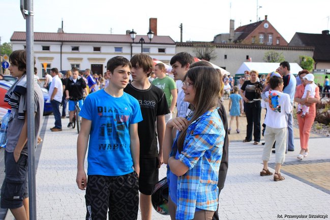 Majówka przy fontannie - zdjęcia