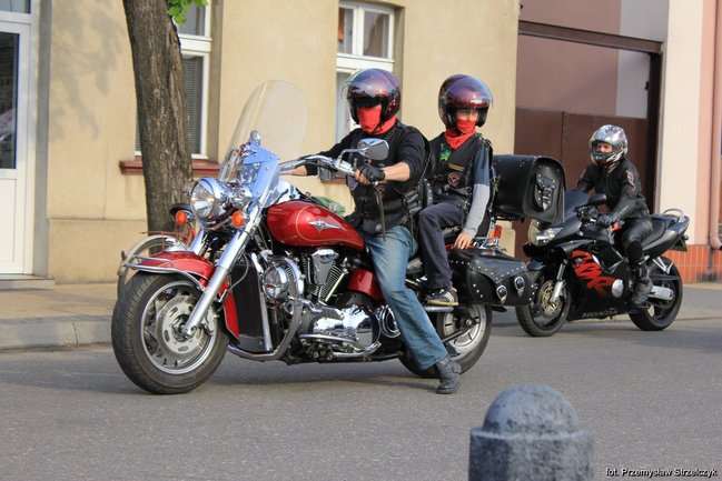 Majówka przy fontannie - zdjęcia