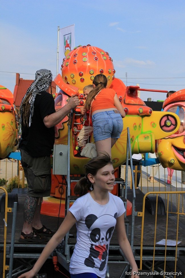 Majówka przy fontannie - zdjęcia