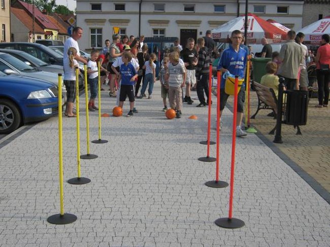 Majówka przy fontannie - zdjęcia