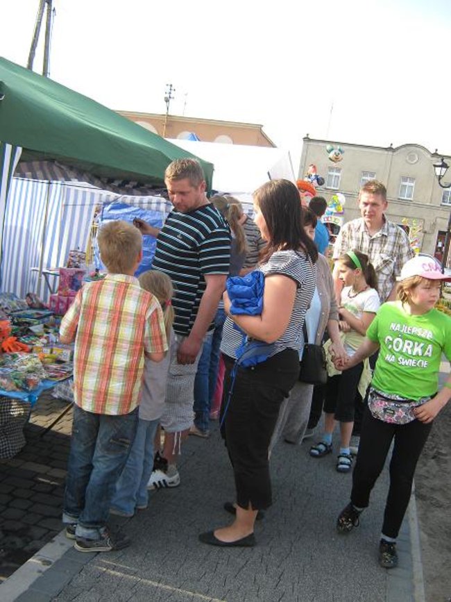 Majówka przy fontannie - zdjęcia