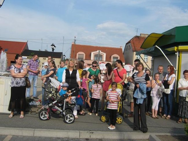 Majówka przy fontannie - zdjęcia