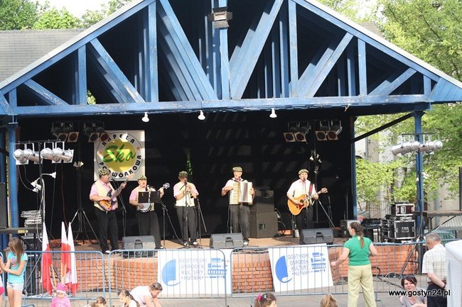 Zamiast tortu były ślepe ryby - zdjęcia