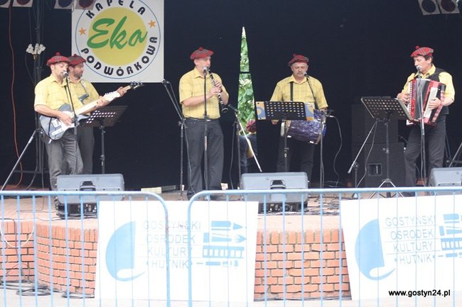 Zamiast tortu były ślepe ryby - zdjęcia