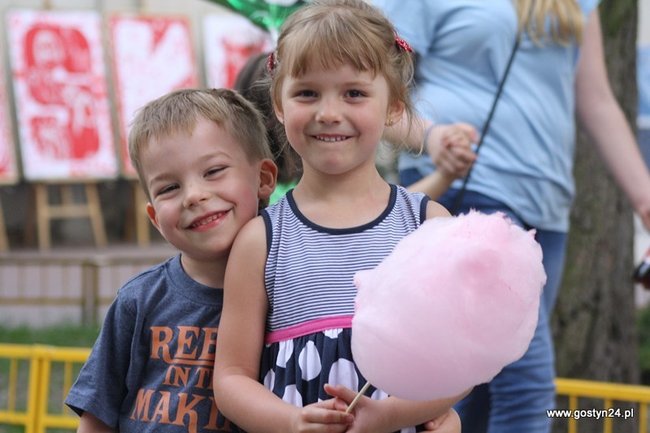 Zamiast tortu były ślepe ryby - zdjęcia