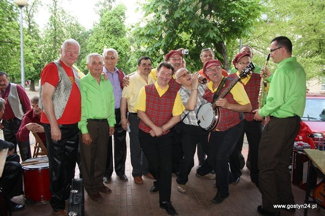 Zamiast tortu były ślepe ryby - zdjęcia