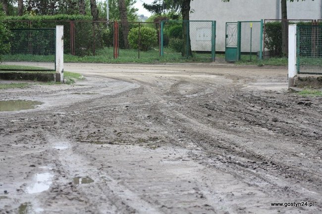 W dzień wygląda jeszcze gorzej - zdjęcia