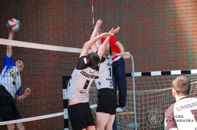 Zacięta gra o mistrzostwo - zdjęcia