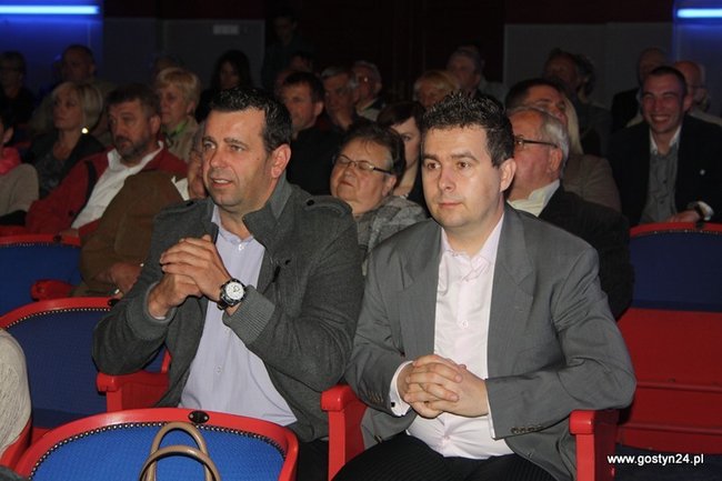 Zgromadzili 15 tys. fotografii - zdjęcia