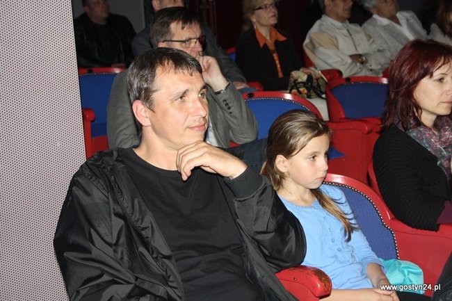 Zgromadzili 15 tys. fotografii - zdjęcia