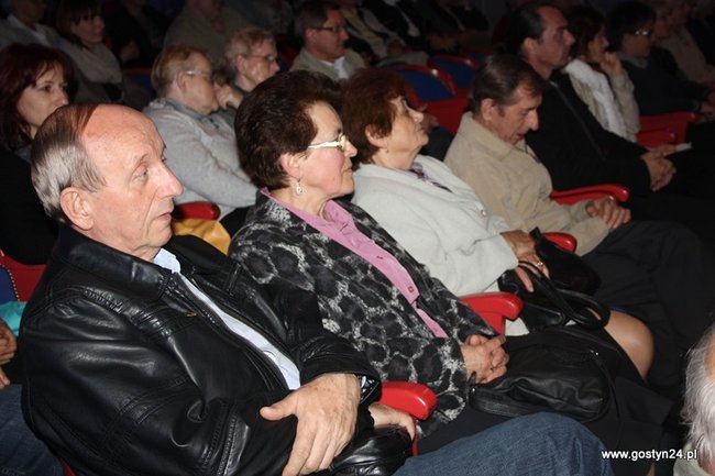 Zgromadzili 15 tys. fotografii - zdjęcia