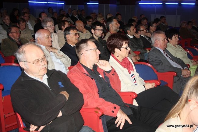 Zgromadzili 15 tys. fotografii - zdjęcia