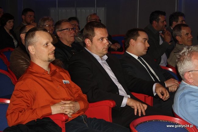 Zgromadzili 15 tys. fotografii - zdjęcia