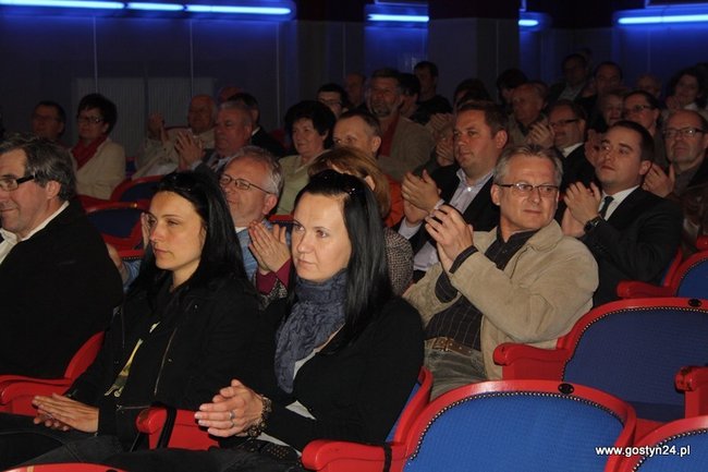 Zgromadzili 15 tys. fotografii - zdjęcia