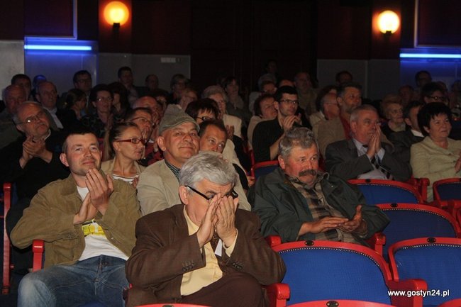 Zgromadzili 15 tys. fotografii - zdjęcia