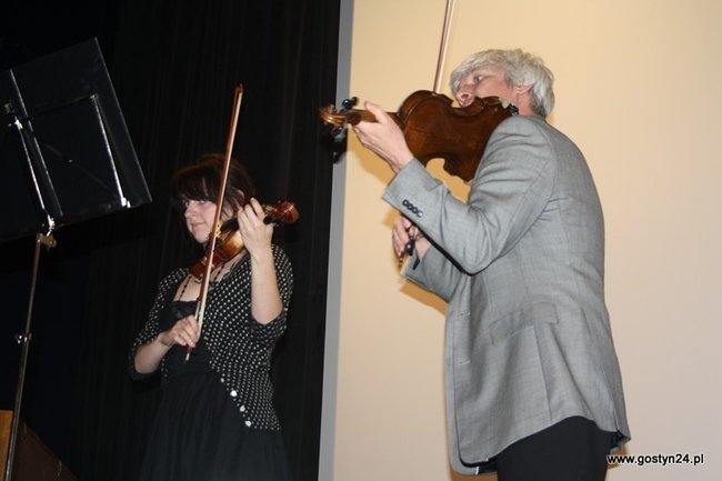 Zgromadzili 15 tys. fotografii - zdjęcia