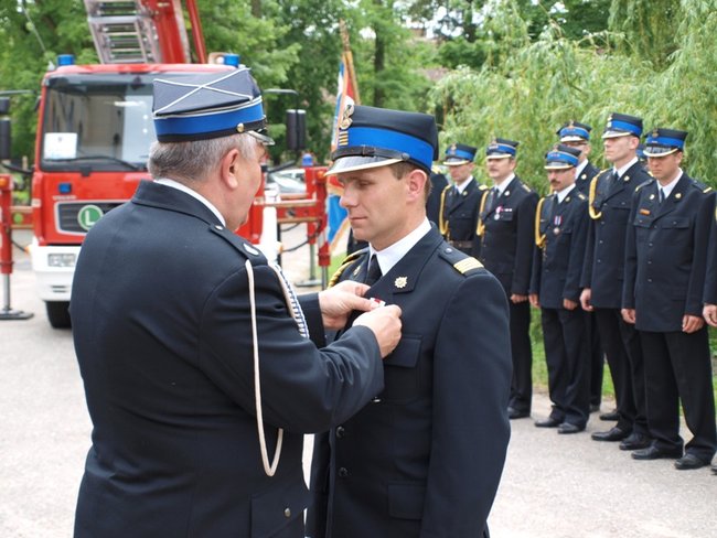 Zasłużyli na medale i odznaczenia - zdjęcia