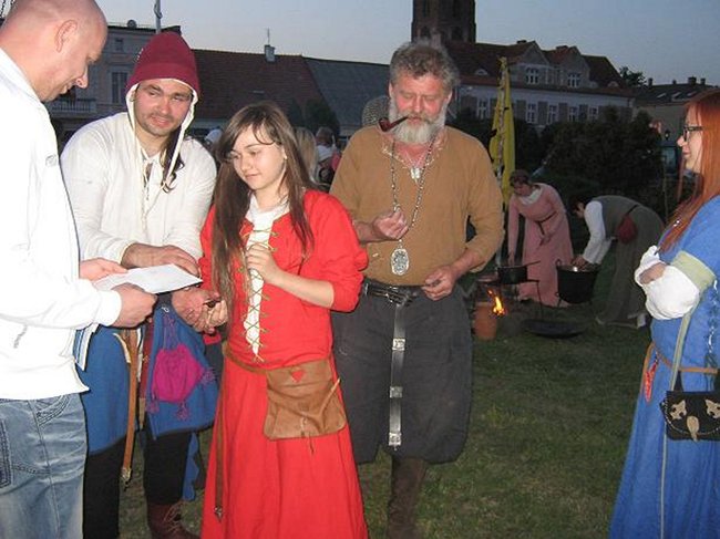 Historia opowiedziana nocą - zdjęcia/film