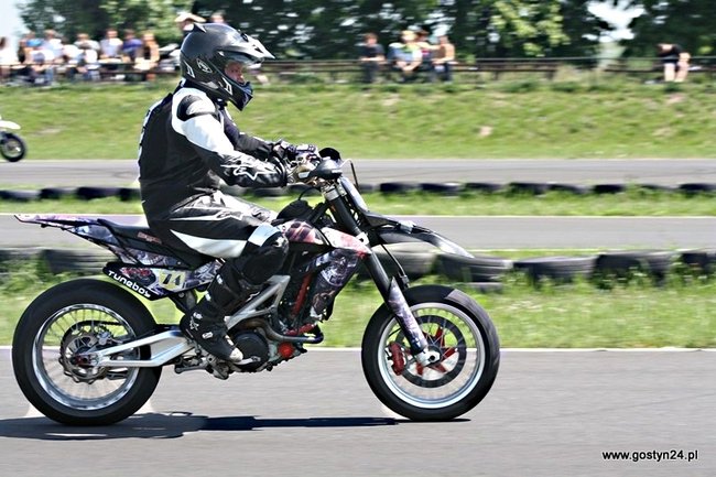 Crossowcy zainaugurowali sezon - zdjęcia