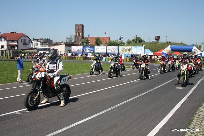 Crossowcy zainaugurowali sezon - zdjęcia