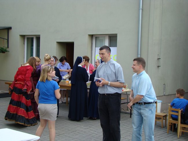 Promowali rodzinne wartości - zdjęcia