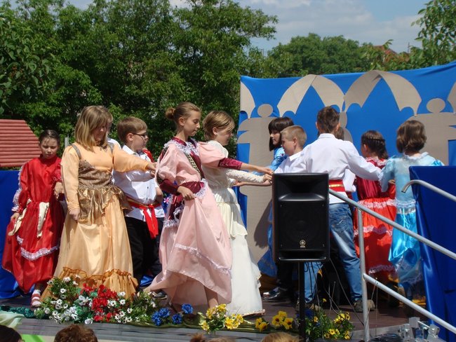 Promowali rodzinne wartości - zdjęcia