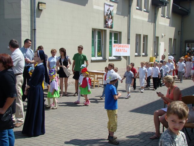 Promowali rodzinne wartości - zdjęcia