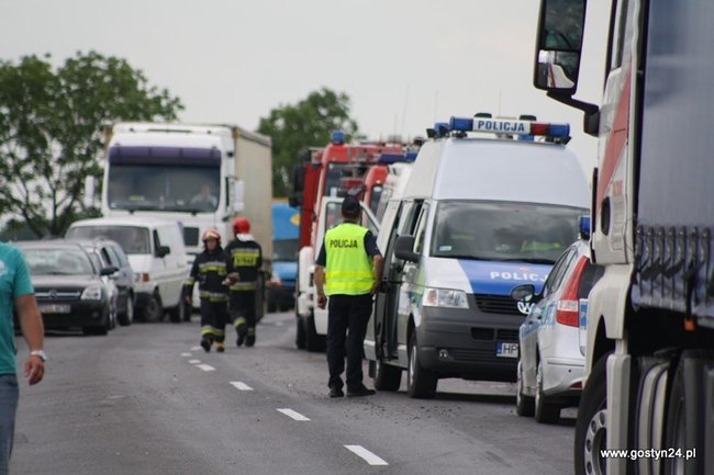 Wypadek na granicy powiatów - zdjęcia