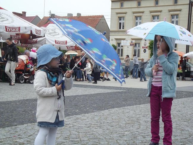 Zajadali się smażonym serem - zdjęcia